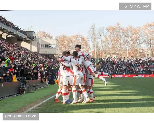 亨克边路快马闪耀联赛，闪电速度成球队制胜关键