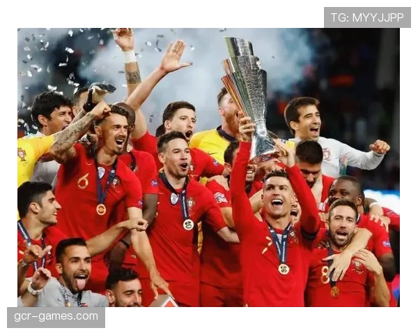 葡萄牙队表现稳健,力压群雄夺得小组头名晋级淘汰赛 葡萄牙队表现稳健,力压群雄夺得小组头名晋级淘汰赛